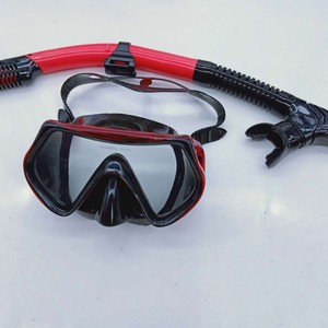 Ensembles de lunettes de <span class=keywords><strong>plongée</strong></span> en verre trempé, fabrication OEM via procédé de moulage basé sur échantillon, production personnalisée selon les dessins - Product Image 1