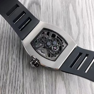 Montre de luxe sportive en fibre de carbone haut de gamme avec boîtier creux, verre saphir et mouvement mécanique à tourbillon, couleur grise - Product Image 4