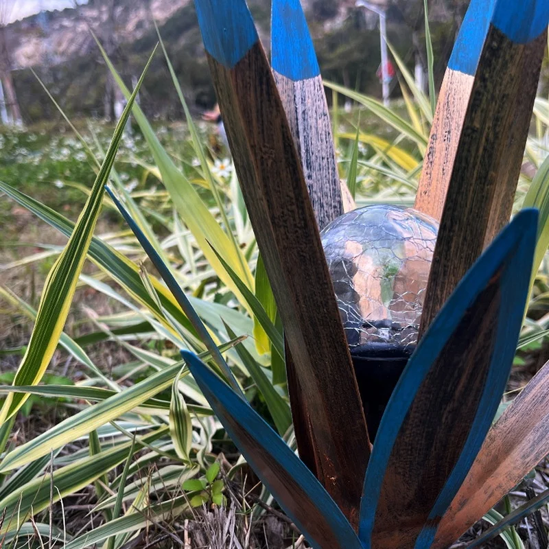 Agave Plant Light - Hand Painted Figurines with LED Solar