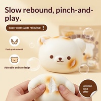 Offre Spéciale : Jouet Squishy Ours de Simulation Ultra-doux, Texture Gâteau, Sensation Humide, en PU à Rebond Lent, Jouet Anti-stress à Presser pour Poses Créatives