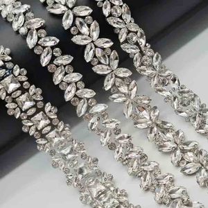 Tissu en dentelle perlée de luxe, <span class=keywords><strong>strass</strong></span>, paillettes, perles de verre - Adhésif thermofusible, style tige, forme œil de cheval <span class=keywords><strong>pour</strong></span> la couture de vêtements, garniture - Product Image 1