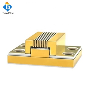 Pila de Diodos Láser Horizontal de Alta Potencia de 1000W y 1064nm con Enfriamiento por Conducción para Procesamiento de Materiales con Láser de Fibra - Product Image 1