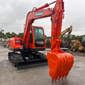 Excavadora Doosan DX75 usada de alta eficiencia, máquina hidráulica compacta para obras viales y operaciones mineras - Product Image 1