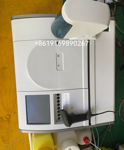 Analyseur d'hémoglobine glycosylée Roche Cobas C111, C501, reconditionné, équipement <span class=keywords><strong>de</strong></span> <span class=keywords><strong>laboratoire</strong></span> d'<span class=keywords><strong>occasion</strong></span>, en bon état. - Product Image 2