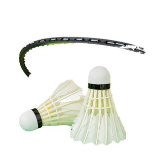 Agnite Badminton Shuttlecocks F2207 12pcs Duck Feather White Game Level 3 All Court Use - Product Image 5
