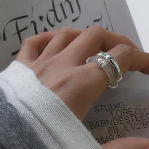 แหวนเงินแท้ S925 สไตล์จีนใหม่ หยกขาวใส ดีไซน์สองชั้น ดีไซน์เฉพาะตัว ให้ความรู้สึกหรูหรา - Product Image 4