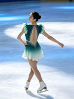 Robe de patinage artistique à manches longues vert foncé dégradé, dos ouvert ajouré, ornée de strass, pour concours de danse sur glace