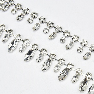 Cadena de diamantes de imitación de cristal transparente, adorno de borlas cortas, accesorios de ropa, apliques de cristal de ojo de <span class=keywords><strong>caballo</strong></span> <span class=keywords><strong>blanco</strong></span>, decoración de zapatos artesanal - Product Image 1