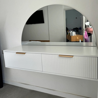 Table de toilette murale flottante moderne en mélamine blanche cannelée avec miroir, OEM ODM