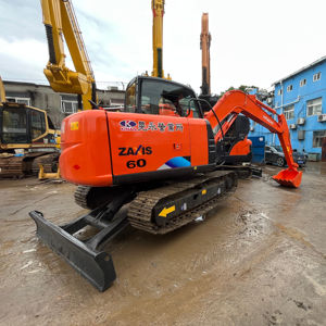 Mini-excavatrice sur chenilles Hitachi d'occasion de qualité supérieure, modèle 2023, système hydraulique prêt à l'emploi, moteur Yanmar, engrenages et roulements. - Product Image 1