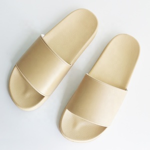 Logo personnalisé Chaussons de <span class=keywords><strong>plage</strong></span> plats en PVC <span class=keywords><strong>nu</strong></span> en caoutchouc Plateforme antidérapante caractéristique OEM Sandales de sport avec glissière Chaussures personnalisées - Product Image 5