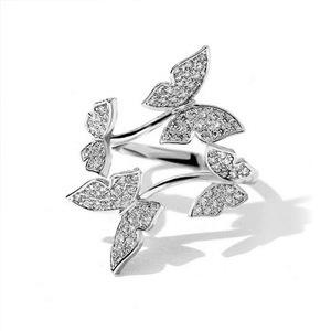Anello Aperto a Farfalla Fresco per Ragazze, Gioiello Carino da Indossare sul Dito Indice, Accessorio per Outfit Quotidiani e Feste - Product Image 1