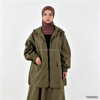 Ensemble Abaya Modeste Deux Pièces pour l'Extérieur – Veste Coupe-Vent à Capuche Personnalisée pour Femme Musulmane avec Jupe Longue Maxi
