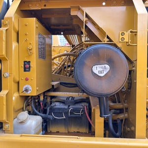 Excavatrice Caterpillar 320BL d'occasion la plus vendue, modèle 2020, 21 tonnes, moteur 97 kW, excellent état, prête pour les travaux lourds - Product Image 3