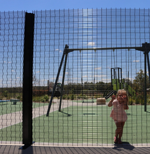 Clôture <span class=keywords><strong>en</strong></span> treillis métallique de 4.5mm de diamètre Noir 358 Clôture de sécurité <span class=keywords><strong>anti</strong></span>-escalade - Product Image 3