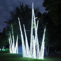 Motif de pilier de glace lumineux, formation de glace hivernale, spectacle lumineux pour les festivals d'hiver