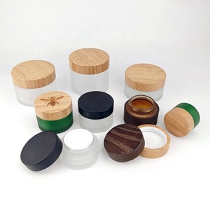 Barattolo in Vetro Smerigliato da 50ml con Coperchio in Bambù Nero Opaco, Barattolo in Vetro Smerigliato per Crema Viso, Coperchio in Legno Marrone Scuro, Barattolo Verde Smerigliato - Product Image 4