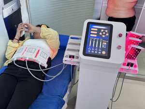 Cuscinetti Dimagranti Lipo 650nm 635nm Terapia a Luce Rossa LipoLaser Perdita di Peso Dissoluzione del Grasso 5d/6d Uso Commerciale Garanzia di 2 Anni - Product Image 2