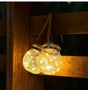 โคมไฟแขวนพลังงานแสงอาทิตย์แบบกันน้ำ IP65 20 LED รูปทรงโหลแก้ว แสงสีขาวอบอุ่น สำหรับตกแต่งสวน หญ้า และเทศกาลต่างๆ - Product Image 5