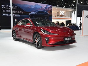 IM L6 2025 Max, Sedán Eléctrico de Lujo, Alta Configuración, Conducción Cómoda, Gran Autonomía, para Viajes Urbanos de Negocios y Familiares - Product Image 3