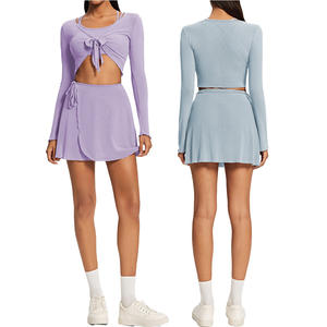Новый женский легкий теннисный костюм 2025 года: сексуальная юбка-шорты с открытой спиной и завязками, спортивный комплект для фитнеса с юбкой-шортами на завязках - Product Image 1