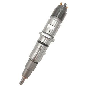 หัวฉีดน้ำมันดีเซล 0445120305 สำหรับเครื่องยนต์ SAA6D114 - Product Image 1