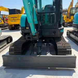 Excavatrice KOBELCO SK55 d'occasion, moteur d'origine, fonctionnement fluide, faible nombre d'heures de travail, économique, prête à être expédiée, à vendre - Product Image 4