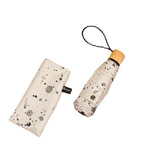 TX824 Mini étui compact ultra-léger Portable adulte parapluie Protection UV nouveau Design Style fleur manuel Logo pliant soleil voyage - Product Image 6