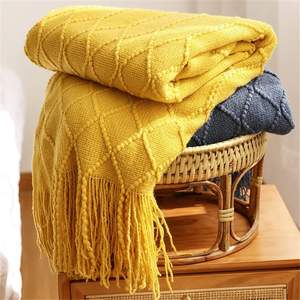 Nordic Solid Color Knitted Sofa Blanket, Minimalist Soft <strong>Bedspread</strong> for Homestay Decoration, Lightweight Breathable Travel <strong>Throw</strong> - Product Image 4