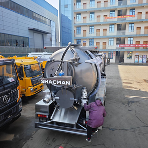 Camion d'aspiration des eaux usées Shacman 6X4, camion-citerne à vide pour les déchets fécaux et les fosses septiques de 22000 L, à vendre - Product Image 4