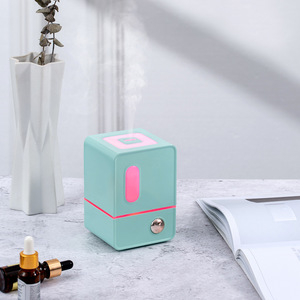 Humidificateur d'air à ultrasons USB avec veilleuse Diffuseur de parfum intelligent <span class=keywords><strong>Mini</strong></span> installation de voiture d'hôtel à domicile en plastique - Product Image 2