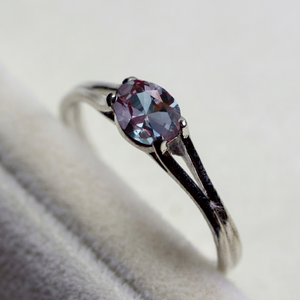 <b>Alexandrite</b> <b>Ring</b> Wedding <b>Ring</b> Color Changing Gemstone <b>Ring</b> Silver <b>Alexandrite</b> <b>Ring</b> <b>Alexandrite</b> Jewelry Purple GemsParty <b>Ring</b> - Product Image 1