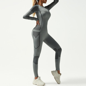 Ensemble de sous-vêtements thermiques sans couture pour femmes, chauds et très élastiques, avec haut à manches longues et leggings, idéal pour le ski et les sports d'hiver en extérieur - Product Image 5