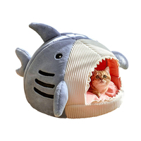 Lit pour chat confortable multifonctionnel pas cher d'usine, lit pour chat en peluche bleu en forme de requin, lit pour chat qui gratte, maison chaude d'hiver