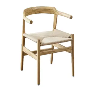 고전적인 좋은 디자인 고대 식사 의자 Wishbone 의자 밧줄 좌석을 가진 나무로 되는 의자