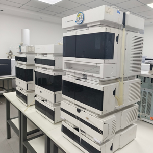 Chromatographie en phase mince Agilent 1290 II HPLC avec injection automatique, détecteur DAD, colonne et contrôle de température du four (20-50°C) - Product Image 3