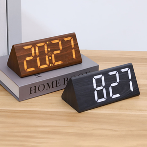 Reloj <span class=keywords><strong>Despertador</strong></span> Digital LED de Madera con Soporte Triangular Creativo de Fábrica, Calendarios Silenciosos, Función Snooze, Doble USB, para Hogar, Dormitorio, Arte - Product Image 1