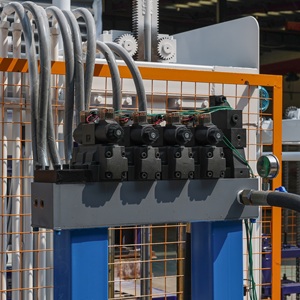 Máquina para Fabricar Ladrillos, Bloques Huecos AAC, Equipo de Producción Hidráulico Automático Accionado por Motor, Estructura Sólida y Soldadura Fina - Product Image 4