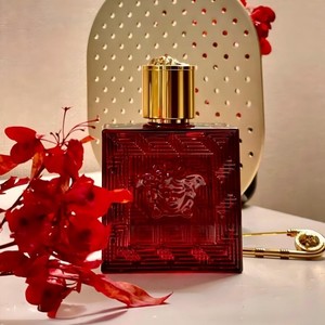Perfume de Alta Calidad para Hombre y Mujer, Aroma Amaderado con Notas de Ámbar y Hesperidinas, Logotipo Personalizable - Product Image 2