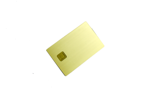 Tarjeta de Crédito Magnética de Acero Inoxidable Dorada con Impresión UV Personalizada y Grabado Láser para Miembros de <span class=keywords><strong>Amex</strong></span> Express - Product Image 4