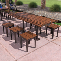 Juego de asientos comerciales para exteriores, marco de Metal y mesa de madera, dos bancos, juego de mesa de longitud personalizada, adecuado para cafeterías, restaurantes
