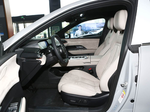 2026 EZ-6 REEV 200 Max Sedán - Vehículo Eléctrico de Alto Rendimiento con Autonomía Extendida, 200 km de Autonomía Eléctrica y Diseño Kodo - Product Image 6