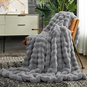 Two-Layer Faux Rabbit Fur Throw Blanket Soft And Warm Bedding With Solid Pattern Knitted PV Plush Sofa Cover For Home Decor