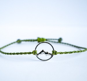 Meilleure vente Bracelets de <span class=keywords><strong>montagne</strong></span> noire pour hommes Bijoux en acier inoxydable plaqué avec cordon <span class=keywords><strong>Bracelet</strong></span> Cadeaux d'aventure pour hommes - Product Image 2