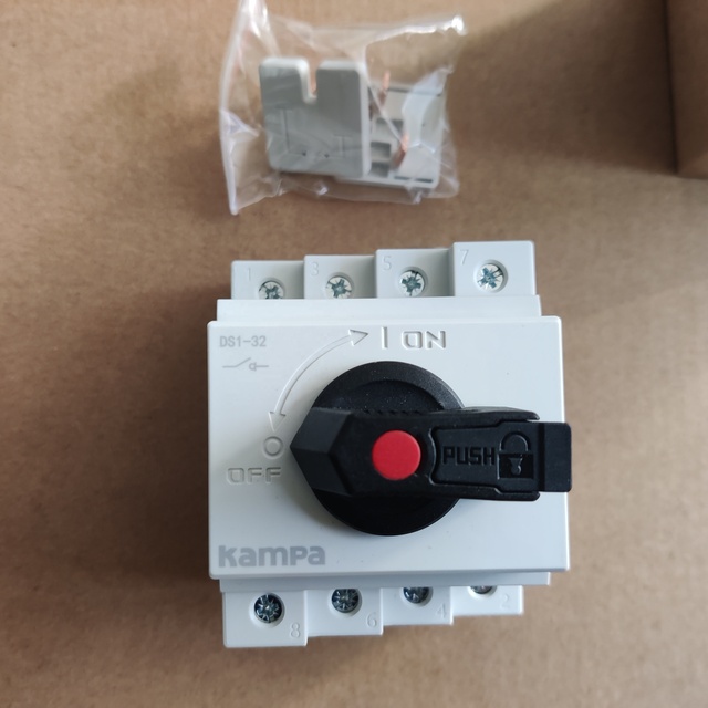 DS1-32 Din Rail Solar PV Dc Disconnect Switch 32a Isolator Switch 1000V for DC Application