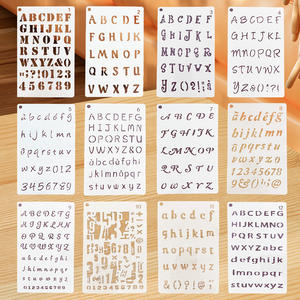 12-مجموعة استنسل حروف بلاستيكية قابلة لإعادة الاستخدام قالب رسم يدوي برش مع أرقام للرسم والرسم - Product Image 1