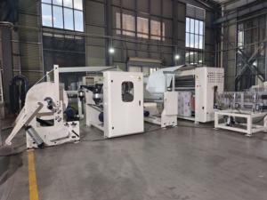 XinYun Meilleur Prix Machine à Laminage de Papier Essuie-Tout Pliant, L'une des Machines de Production de Papier Essuie-Tout pour la Cuisine - Product Image 2