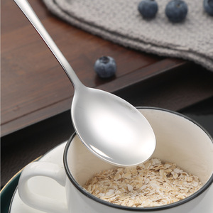 ช้อนสแตนเลส 304: ช้อนทรงรีด้ามยาวสำหรับคนกาแฟ ใช้ในครัวเรือน ไอศกรีม - Product Image 4