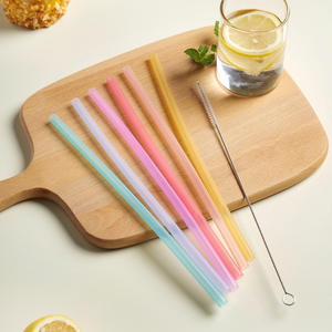 Pailles réutilisables en silicone pour enfants, extra longues, colorées, souples, lavables au lave-vaisselle, pour fêtes - Product Image 3