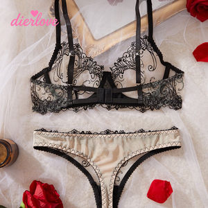 Dierlove Nouveautés Lingerie Sexy en Dentelle Respirante, Soutien-Gorge et Culotte Personnalisés, String Brodé pour la Saint-Valentin - Product Image 4